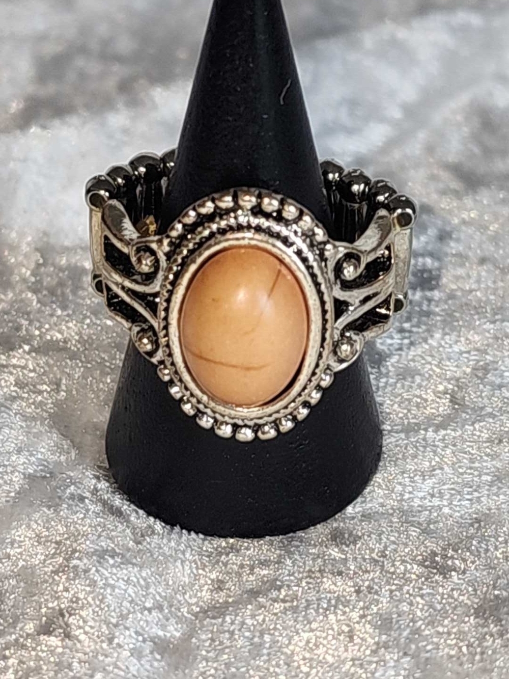 Vintage-Style Adjustable Paparazzi Statement Ring